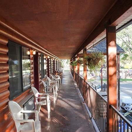 Austin'S Chuckwagon Motel Торрі Екстер'єр фото